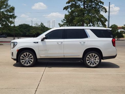 Used 2024 GMC Yukon Denali AWD/4WD image 4