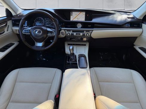 Used 2017 Lexus ES 350 image 10