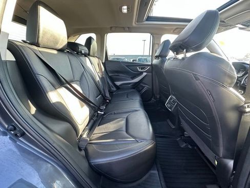 Used 2023 Subaru Forester Limited image 32