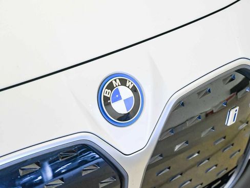 Certified 2023 BMW i4 eDrive40 w/ Premium Package RWD image 8