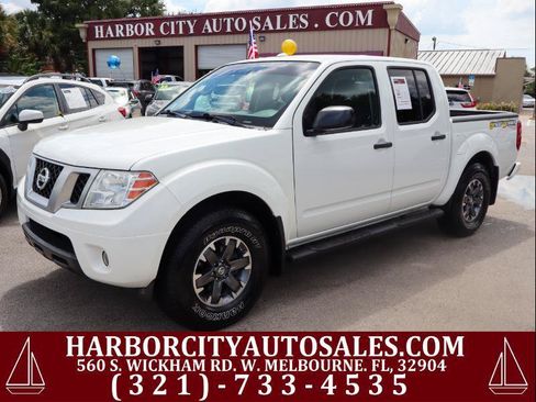 Used 2018 Nissan Frontier SV RWD image 1