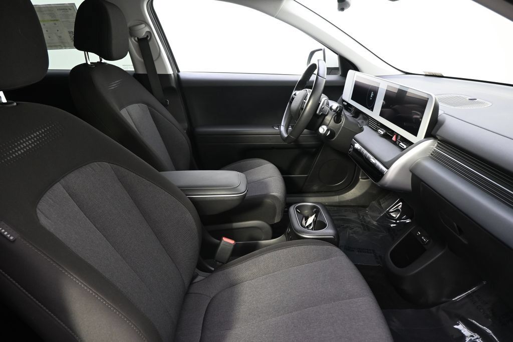Used 2024 Hyundai Ioniq 5 SEL AWD/4WD image 16