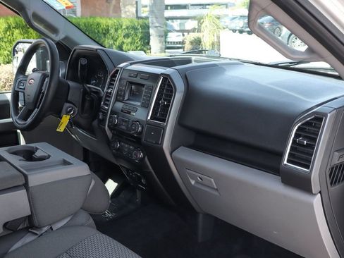 Used 2015 Ford F150 XLT w/ Trailer Tow Package RWD image 41