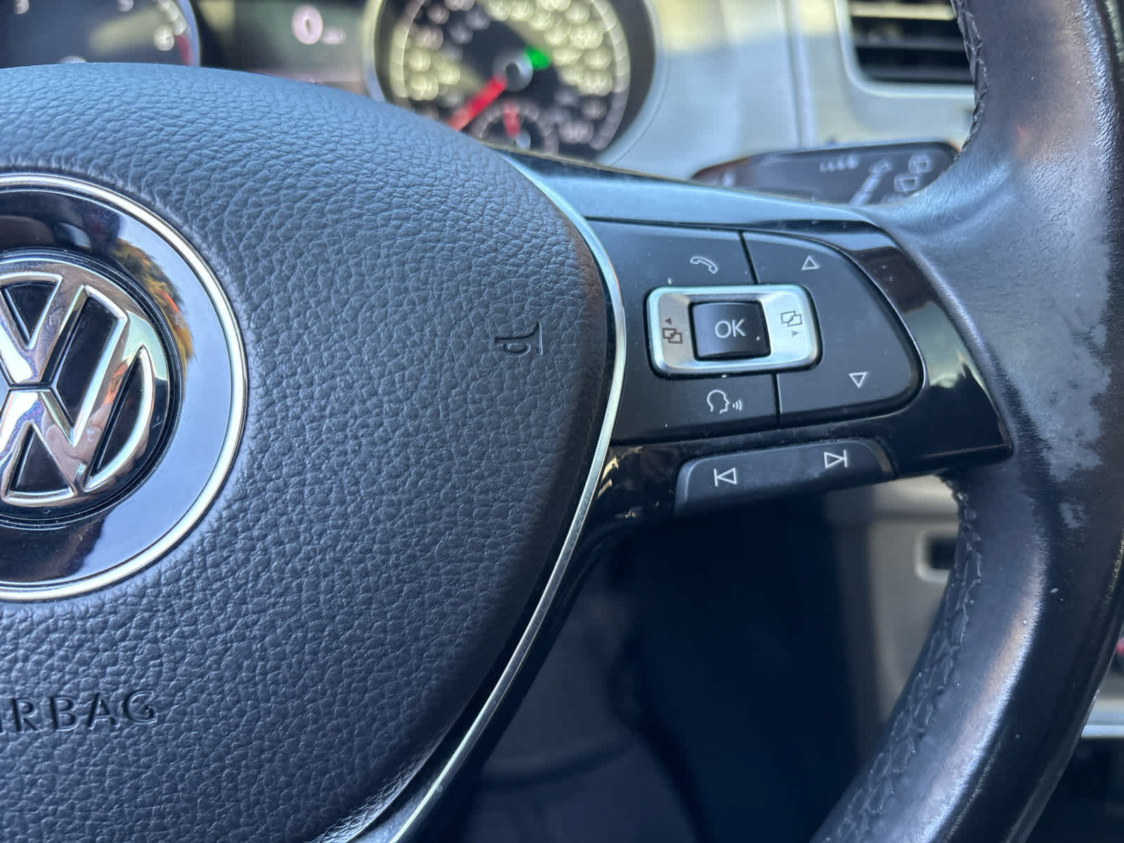 Used 2017 Volkswagen Golf Wolfsburg Edition FWD image 8