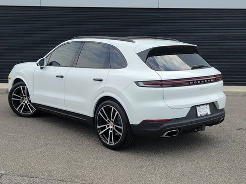 Certified 2024 Porsche Cayenne AWD/4WD image 3