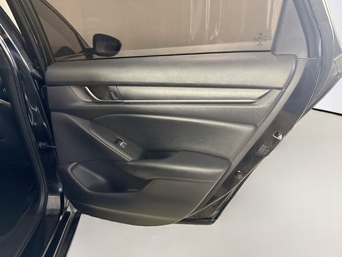 Used 2022 Honda Accord Sport image 28
