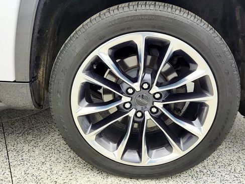 Used 2022 Jeep Wagoneer Series II w/ Convenience Group I image 9