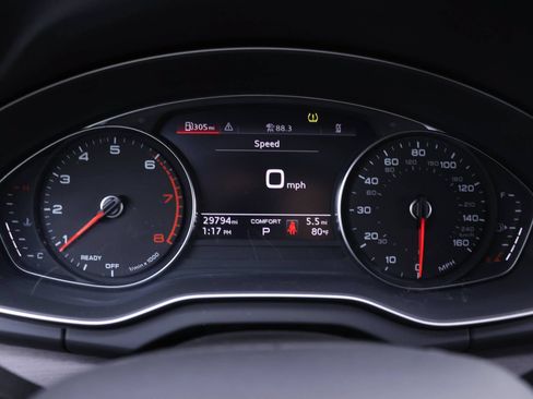 Certified 2023 Audi Q5 Premium AWD/4WD image 10
