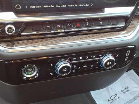 Used 2024 GMC Sierra 1500 Elevation image 17