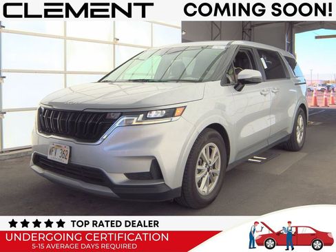Used 2022 Kia Carnival LX FWD image 1