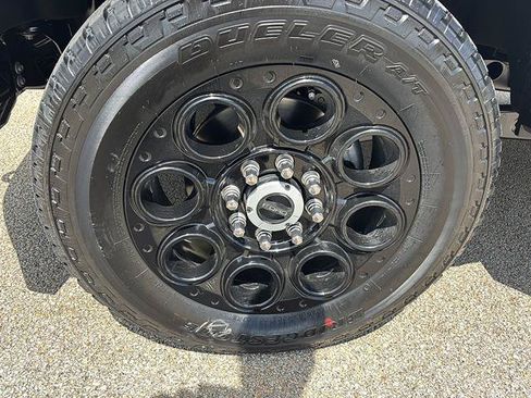 New 2026 Ford F350 Lariat w/ Black Appearance Package AWD/4WD image 9