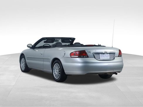 Used 2004 Chrysler Sebring LXi FWD image 16
