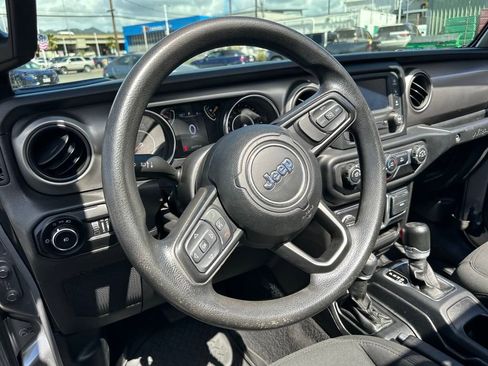 Used 2021 Jeep Wrangler Sport image 18