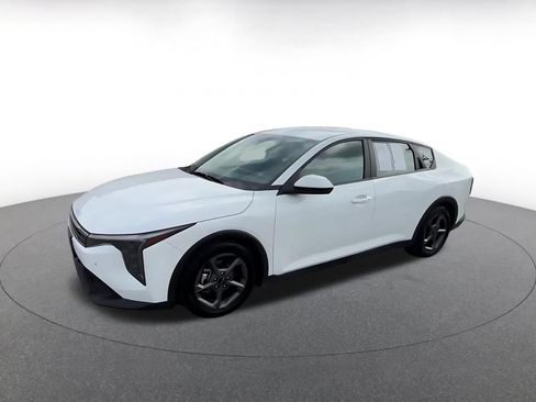Used 2025 Kia K4 FWD image 8