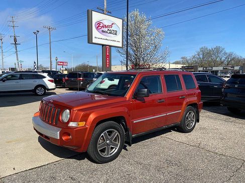 Used 2009 Jeep Patriot Limited w/ Sun/Sound Group image 7