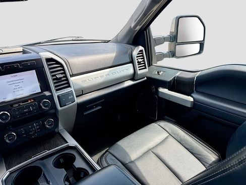 Used 2020 Ford F350 Lariat w/ FX4 Off-Road Package AWD/4WD image 26