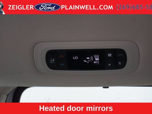 Used 2024 Chrysler Pacifica Touring-L FWD image 14