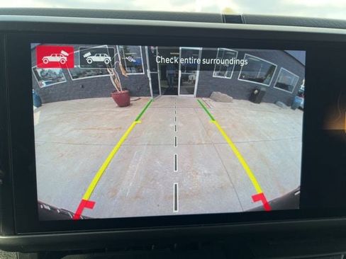 Certified 2024 Jeep Wrangler Unlimited Rubicon image 30