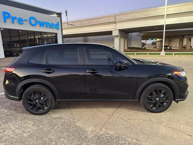 Used 2025 Honda HR-V Sport image 2
