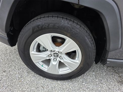 Used 2019 Toyota RAV4 XLE image 19