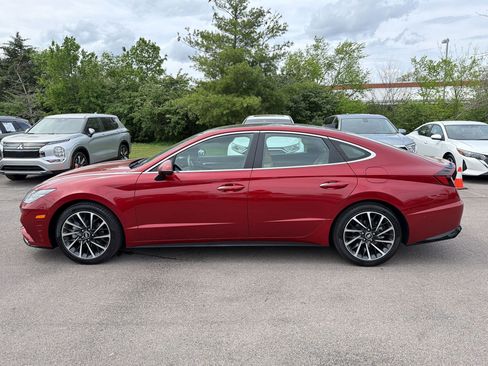 Used 2023 Hyundai Sonata Limited image 2