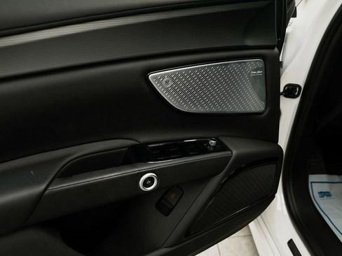 Used 2024 Maserati Grecale GT image 22