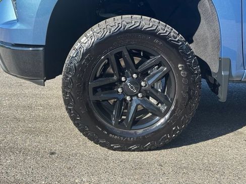 Certified 2024 Chevrolet Silverado 1500 Custom Trail Boss w/ LPO, Dark Essentials Package AWD/4WD image 10