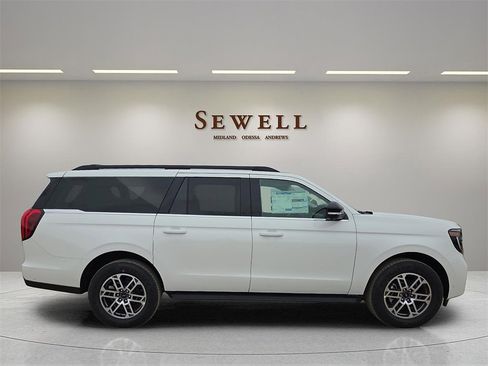 New 2025 Ford Expedition Max Active image 5