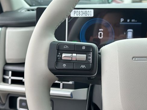 New 2026 Hyundai Santa Fe SE image 14