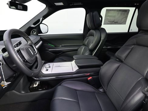 New 2026 Lincoln Navigator Reserve AWD/4WD image 13