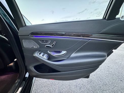 Used 2015 Mercedes-Benz S 550 Sedan image 35