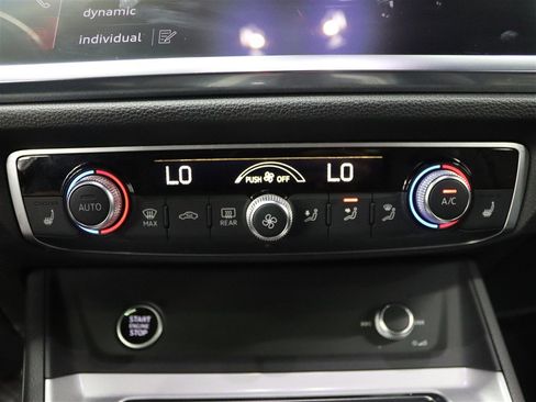 Used 2023 Audi Q3 2.0T Premium image 32