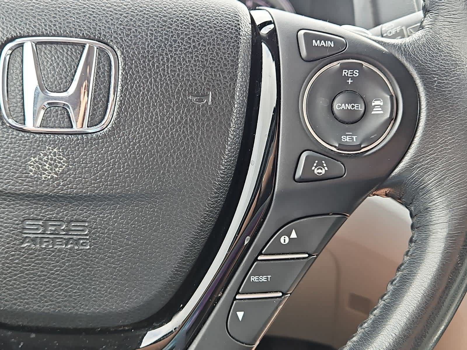 Used 2017 Honda Pilot Touring image 25