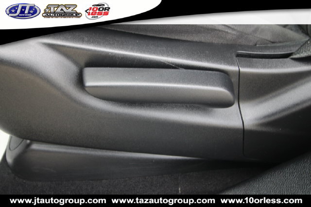 Used 2020 Dodge Durango SXT w/ 3rd Row Seating Group RWD image 11