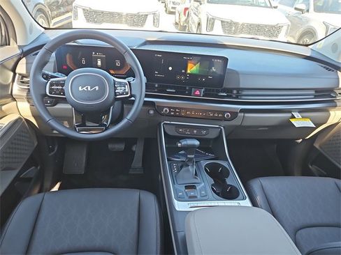 New 2026 Kia Carnival LXS image 7