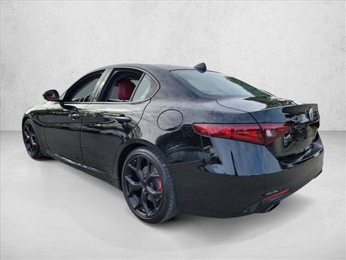 Used 2020 Alfa Romeo Giulia Ti w/ Nero Edizione image 7
