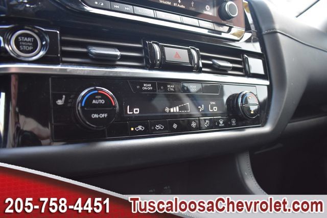 Used 2024 Nissan Pathfinder SV AWD/4WD image 41