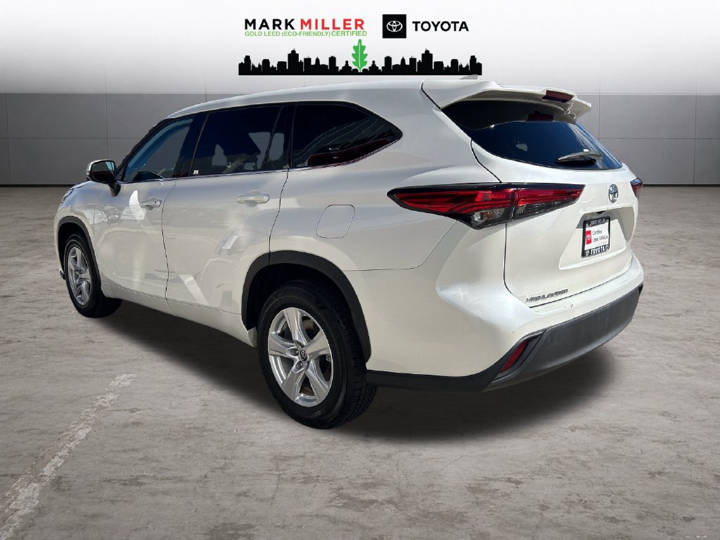 Certified 2020 Toyota Highlander L FWD image 3
