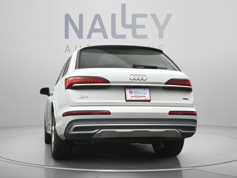 Used 2023 Audi Q7 3.0T Premium w/ Convenience Package AWD/4WD image 9
