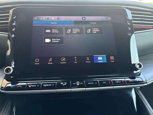 Used 2024 Jeep Wagoneer Series II image 21