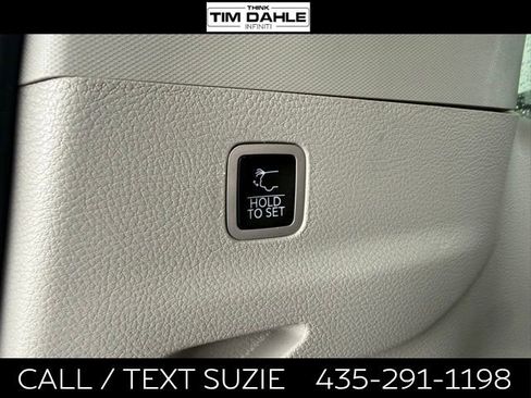Used 2023 Jeep Grand Wagoneer L 4WD w/ Flexible Seating Group image 21