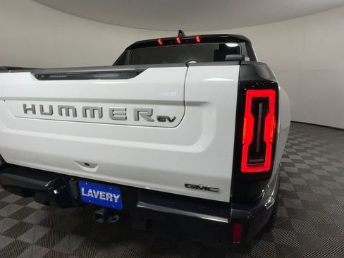 Used 2024 GMC Hummer EV 2X w/ LPO, Illumination Package AWD/4WD image 10