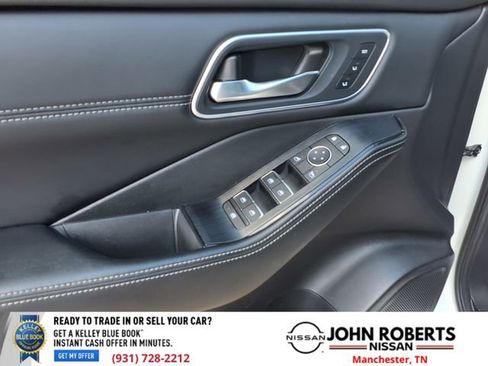 Used 2024 Nissan Rogue Platinum FWD image 29