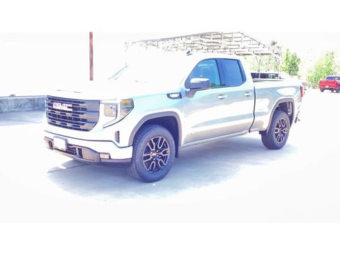 New 2026 GMC Sierra 1500 Elevation image 4