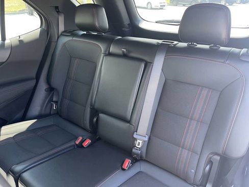 Used 2024 Chevrolet Equinox RS FWD image 27