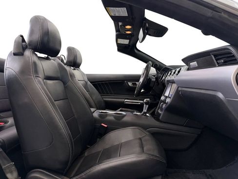 Used 2021 Ford Mustang Premium RWD image 17