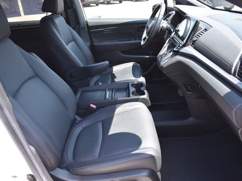 Used 2024 Honda Odyssey Sport image 14