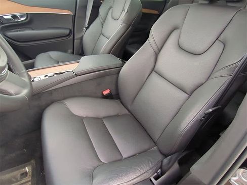 Used 2025 Volvo XC90 T8 Plus image 15