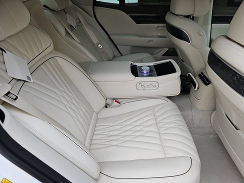Certified 2026 Genesis G90 3.5T AWD/4WD image 17