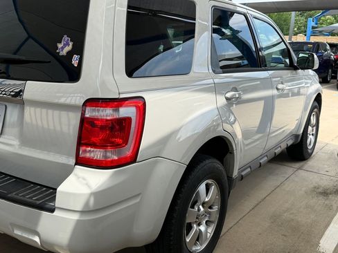 Used 2010 Ford Escape Limited FWD image 5
